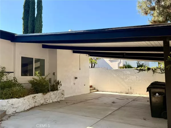 Woodland Hills, CA 91364,4955 Alatar DR