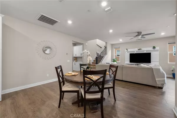 Saugus, CA 91350,20552 Galloway