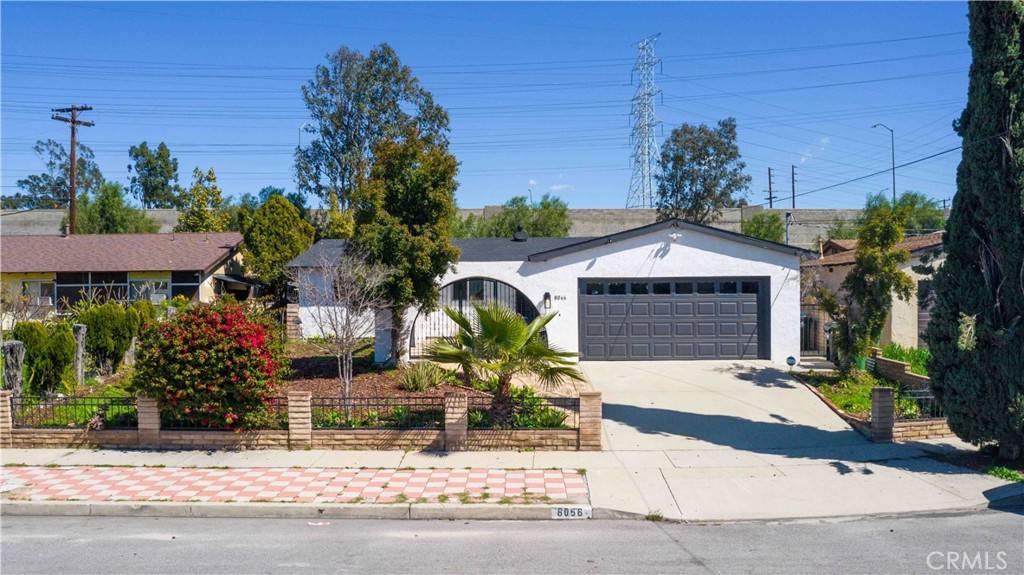 North Hollywood, CA 91605,8066 Teesdale AVE