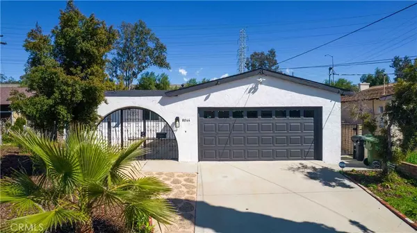 North Hollywood, CA 91605,8066 Teesdale AVE