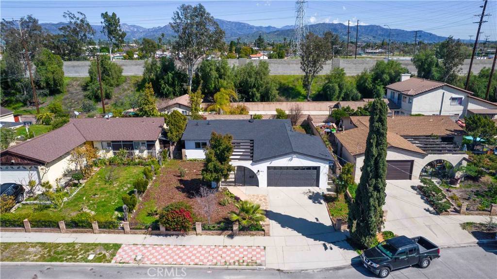 North Hollywood, CA 91605,8066 Teesdale AVE