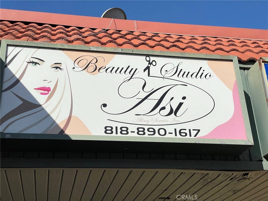 Pacoima, CA 91331,10041 Laurel Canyon BLVD