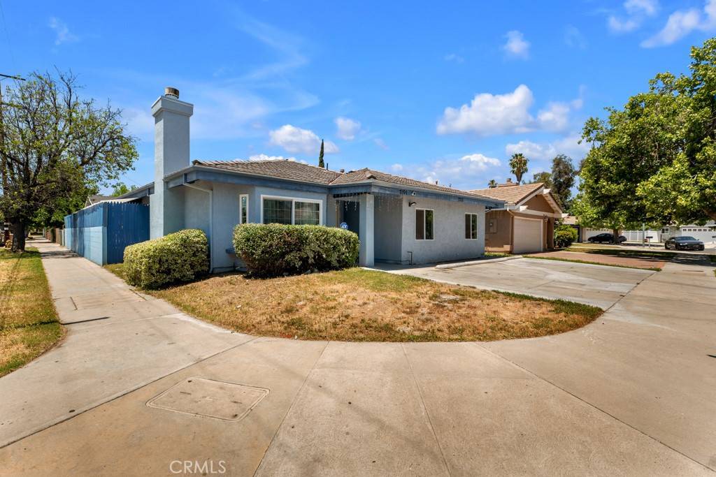7701 Baird AVE, Reseda, CA 91335