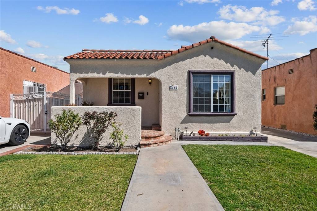 8464 San Miguel AVE, South Gate, CA 90280