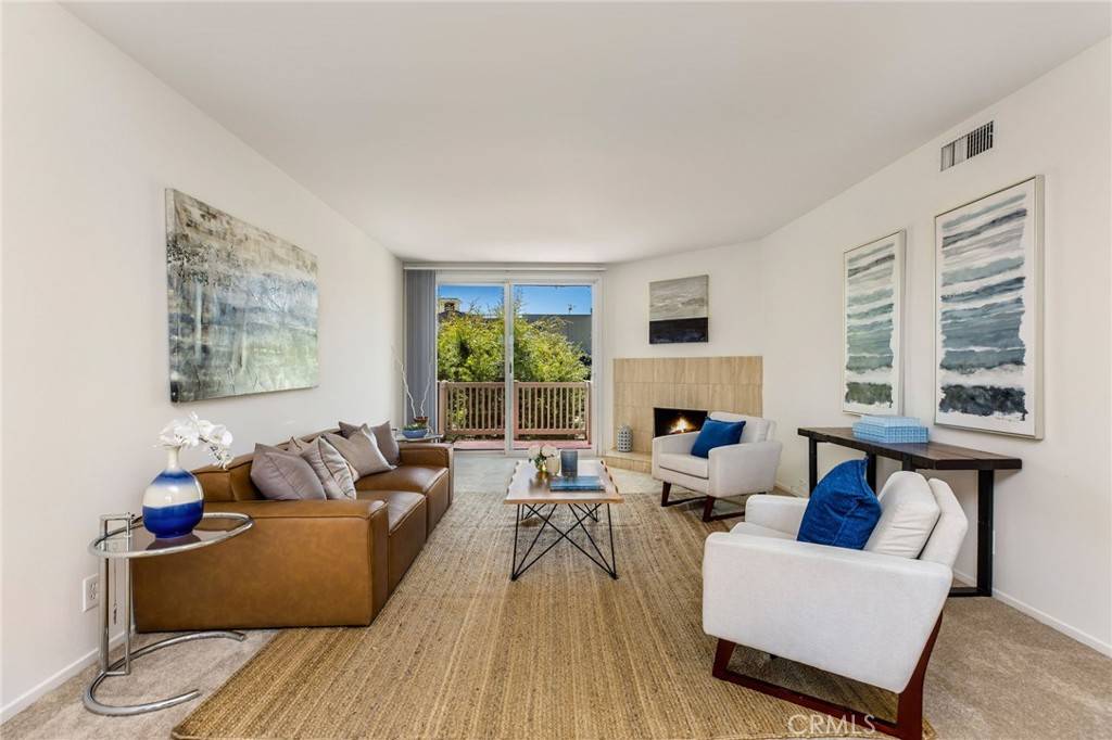 14315 Riverside DR #209, Sherman Oaks, CA 91423