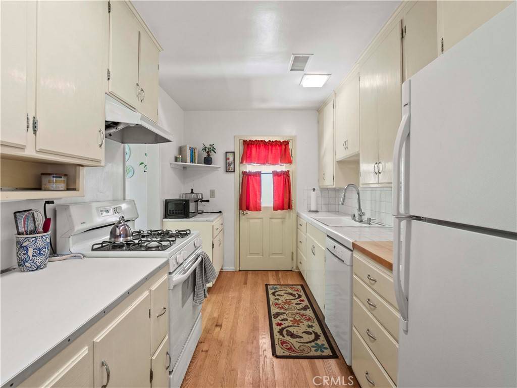 Burbank, CA 91505,1511 N Maple ST