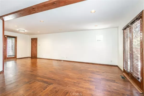 Woodland Hills, CA 91364,21429 Rios ST