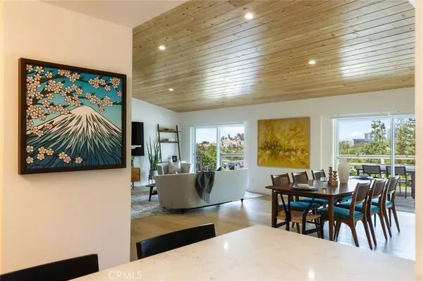 Woodland Hills, CA 91364,22253 Del Valle ST