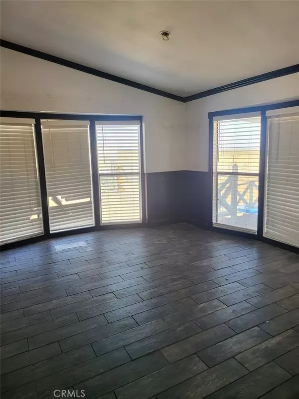 Llano, CA 93544,33391 165th ST E