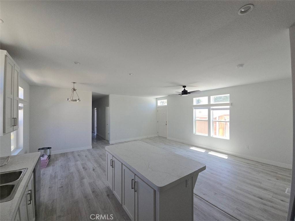 Perris, CA 92571,350 E San Jacinto #31