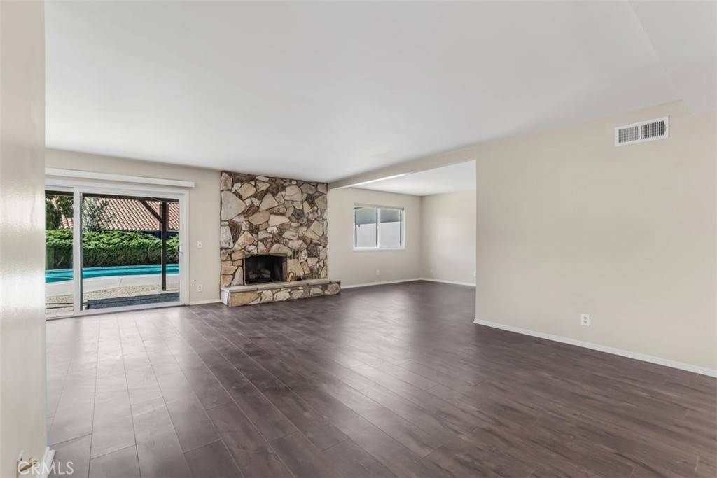 Oak Park, CA 91377,6304 Tamarind ST