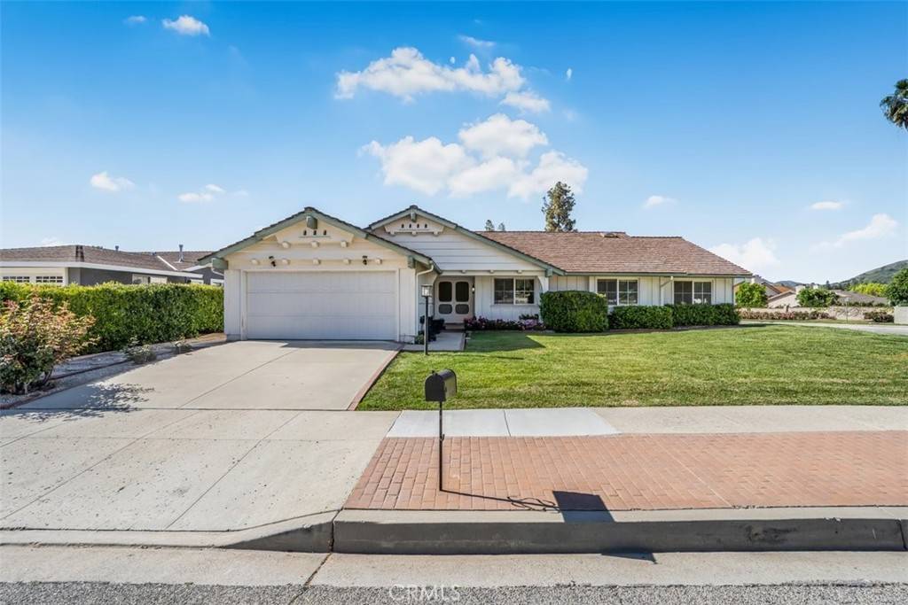 6304 Tamarind ST, Oak Park, CA 91377