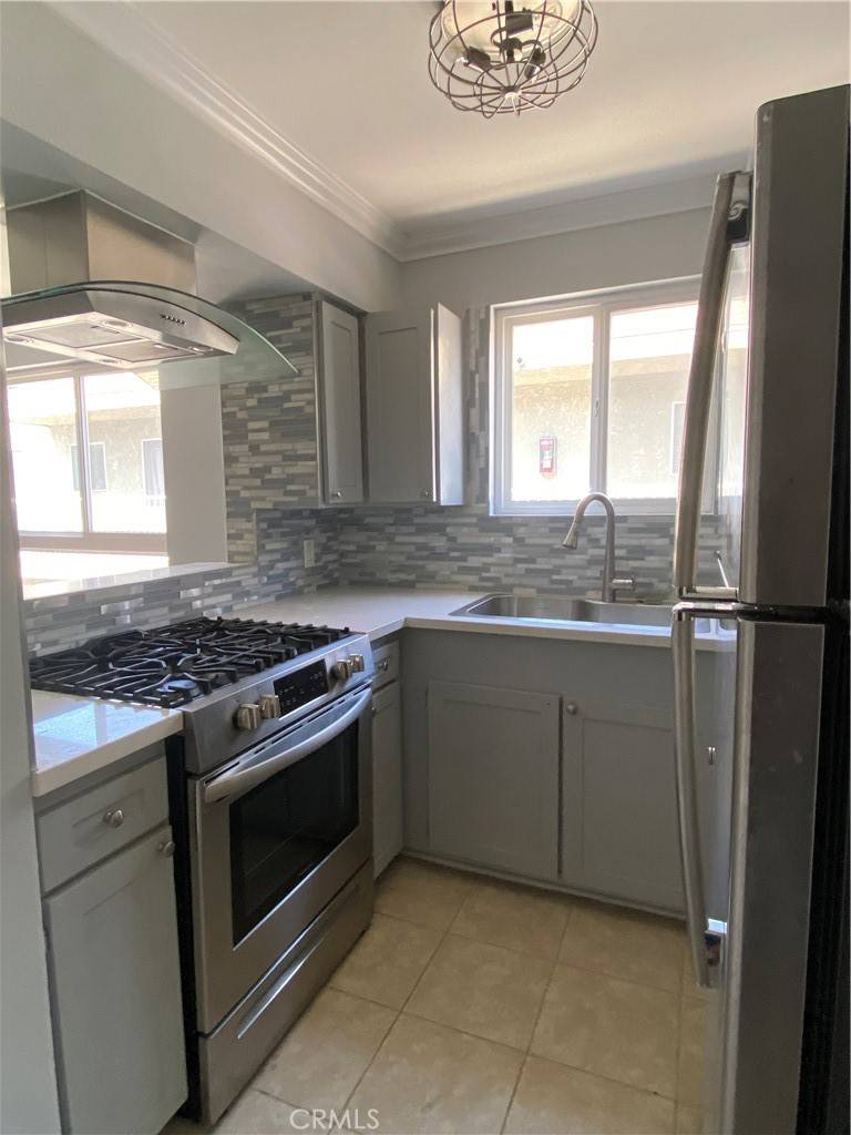 North Hollywood, CA 91602,10900 Blix ST #10