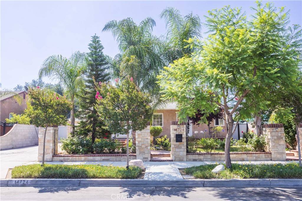 San Fernando, CA 91345,14724 Maclay ST