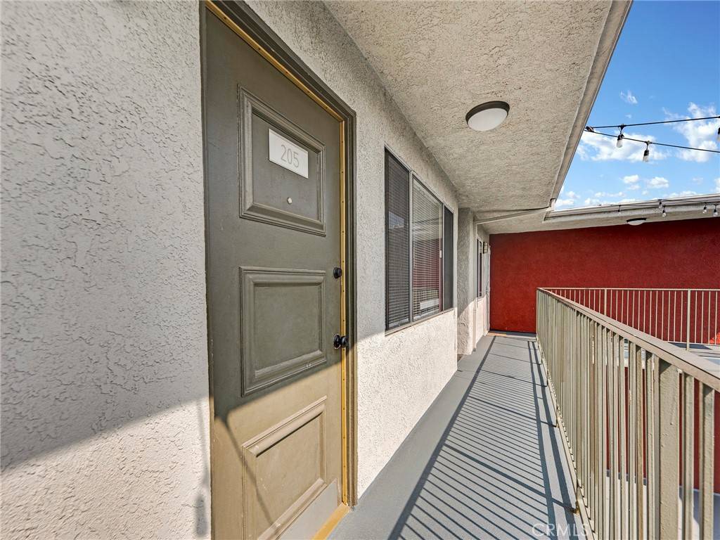 Burbank, CA 91506,525 S Shelton ST #205