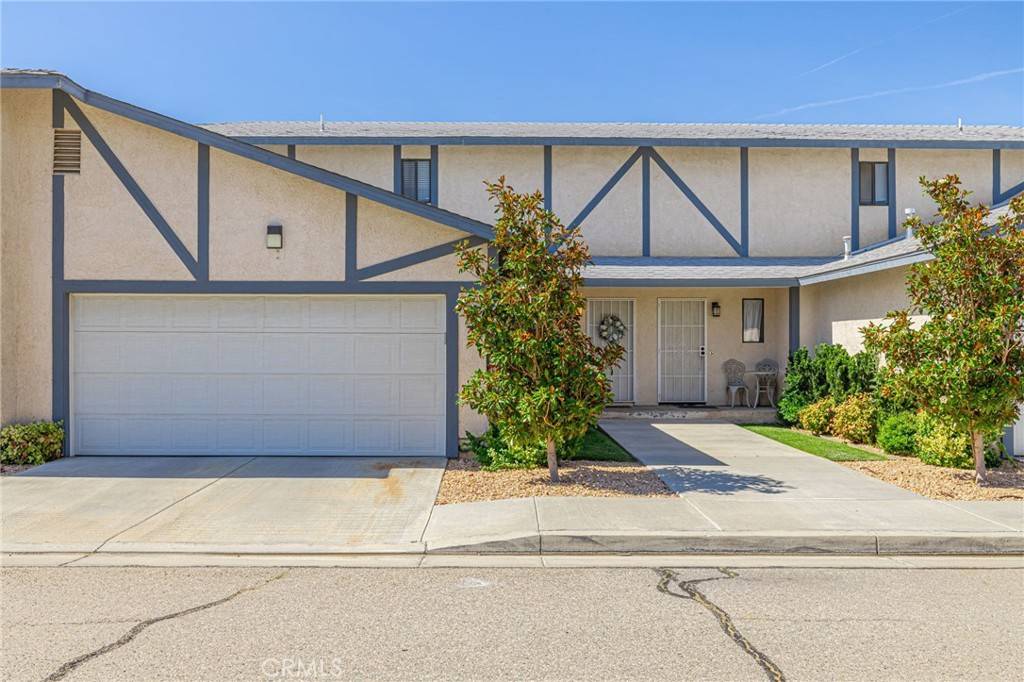 Lancaster, CA 93536,43840 Bobby Jones DR #22