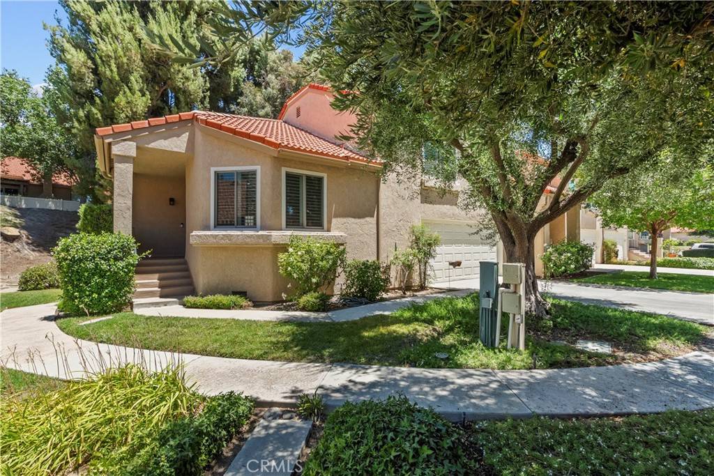 Newhall, CA 91321,26337 Rainbow Glen DR #244
