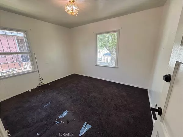 Compton, CA 90220,1418 W Magnolia ST