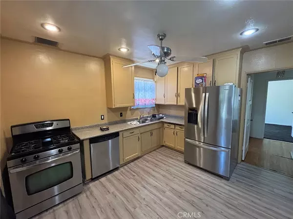 Compton, CA 90220,1418 W Magnolia ST