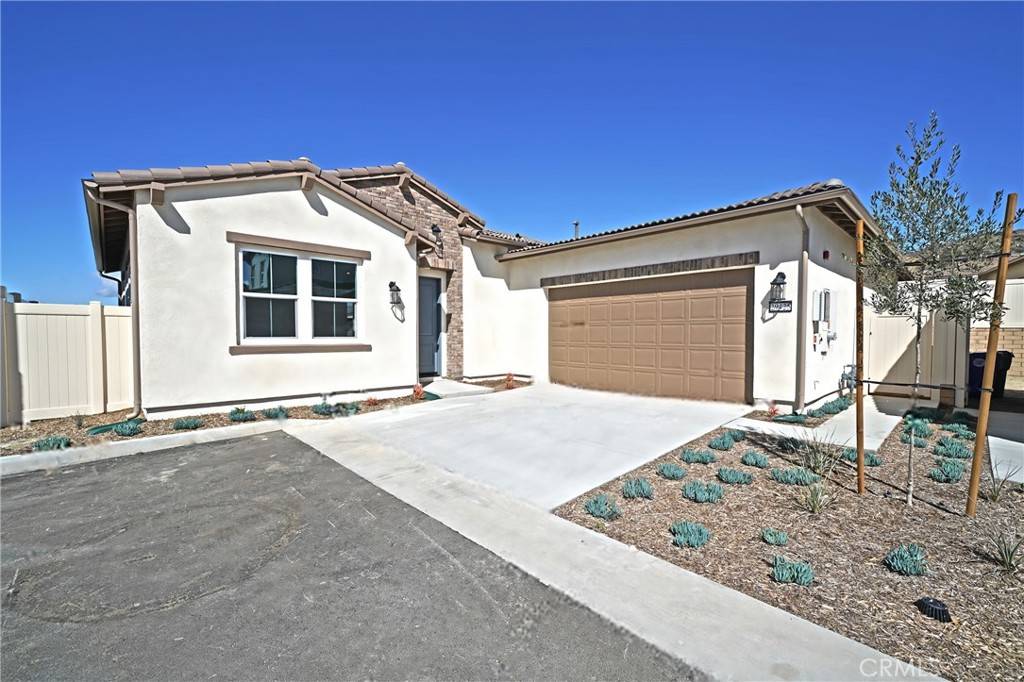 29425 Camino Surfeo, Valencia, CA 91354