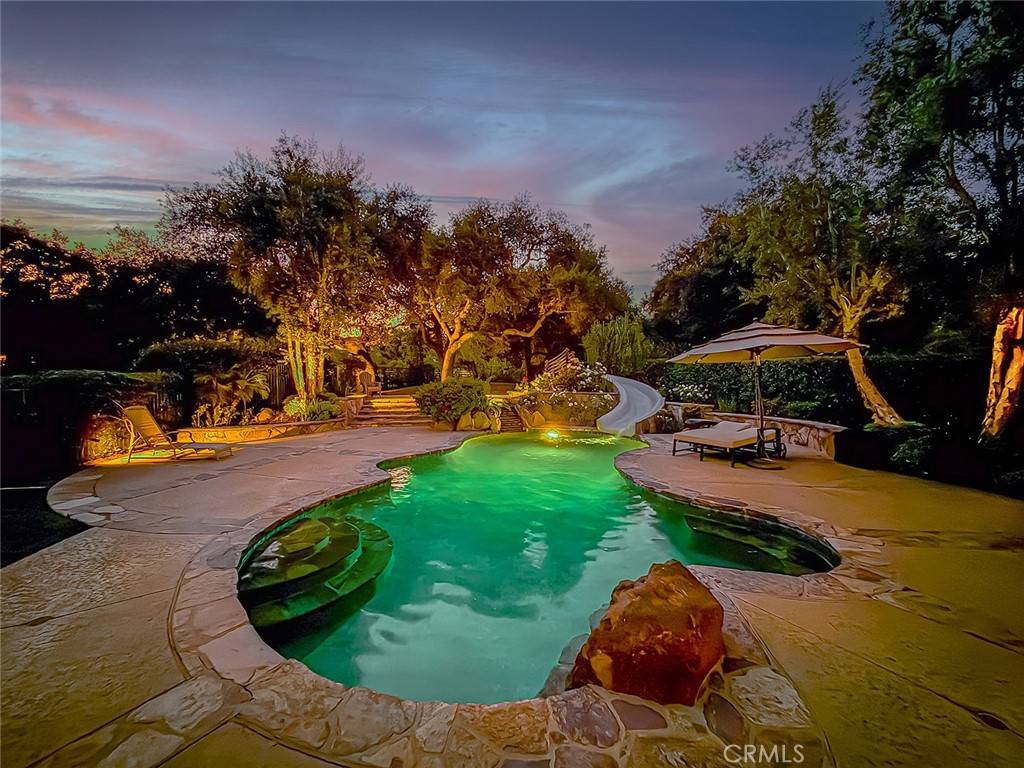 Westlake Village, CA 91362,5135 Island Forest PL