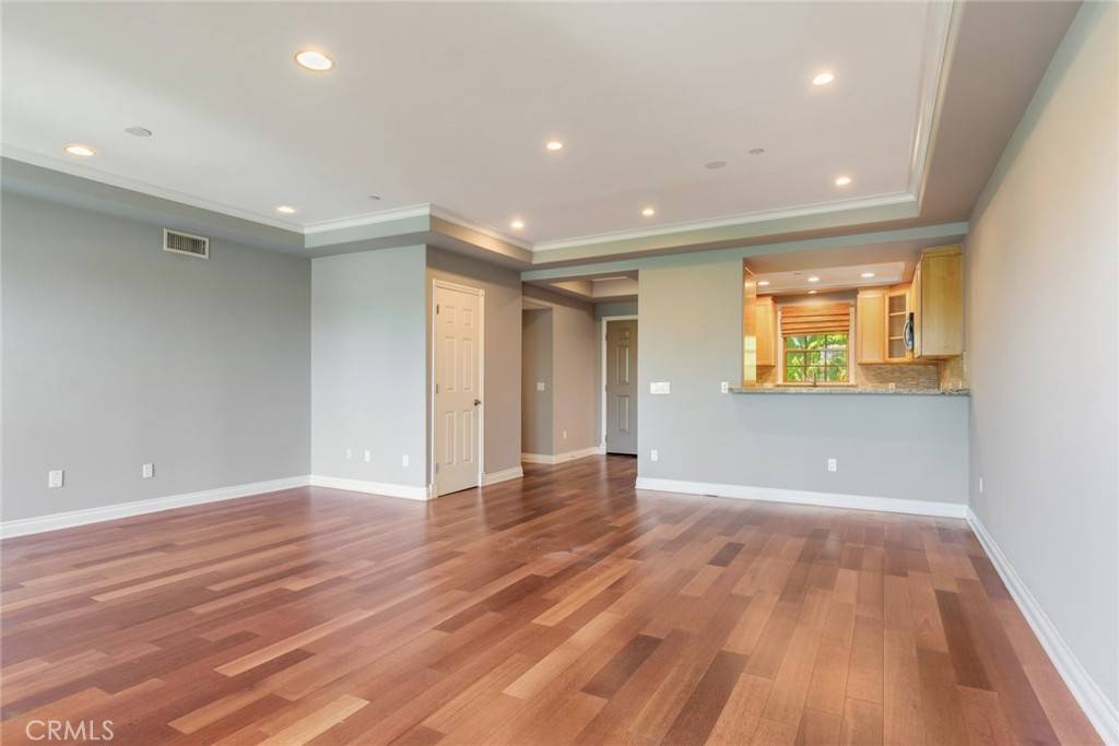 Pasadena, CA 91106,333 N Hill AVE #305
