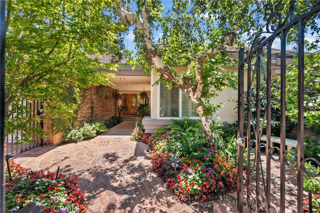 Northridge, CA 91324,19222 Mayall ST