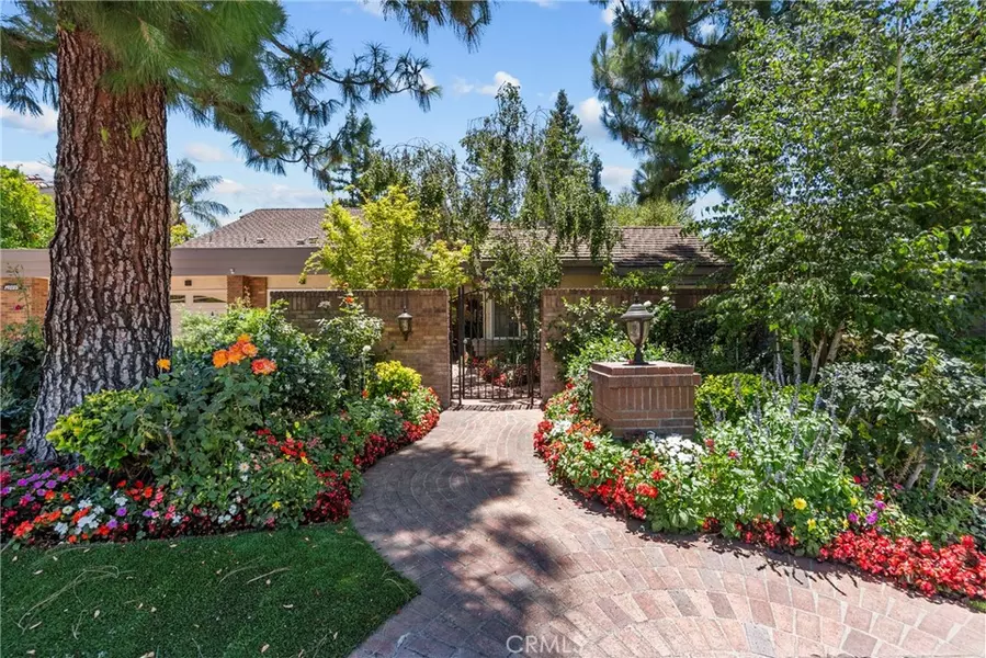 19222 Mayall ST, Northridge, CA 91324