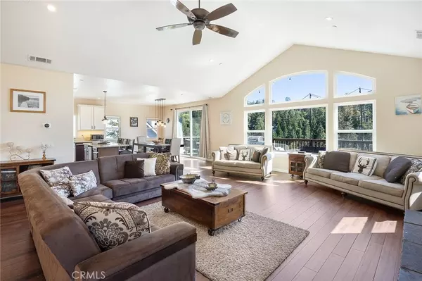 26845 Modoc LN, Lake Arrowhead, CA 92352