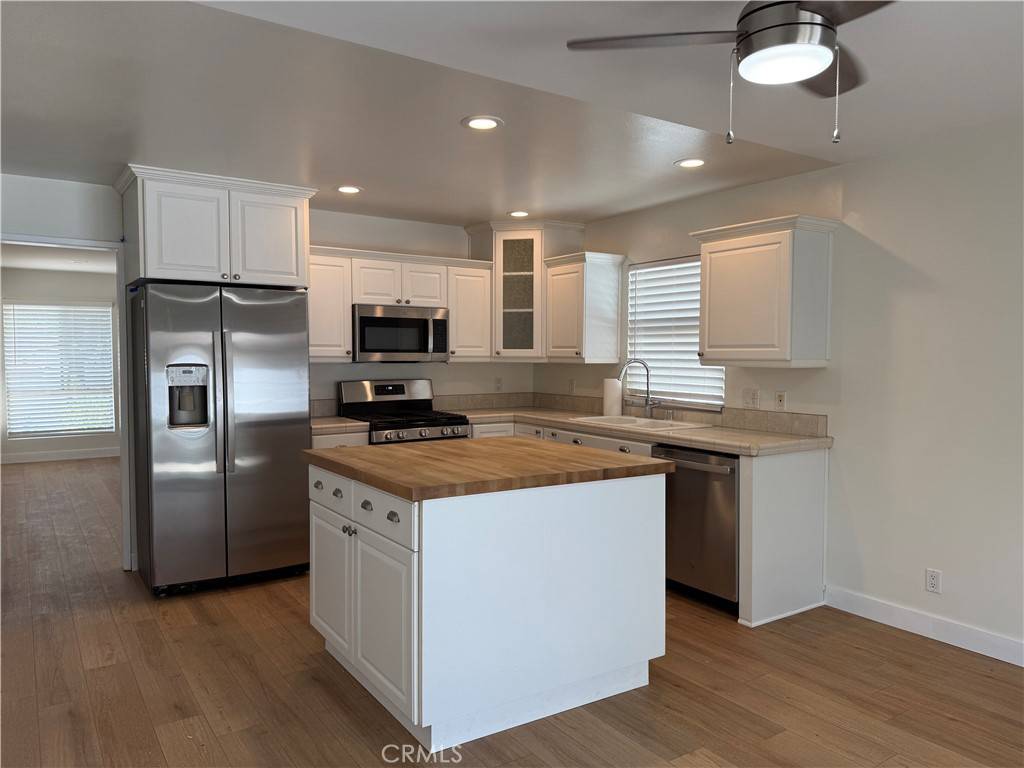 Westlake Village, CA 91361,1117 Canterford CIR