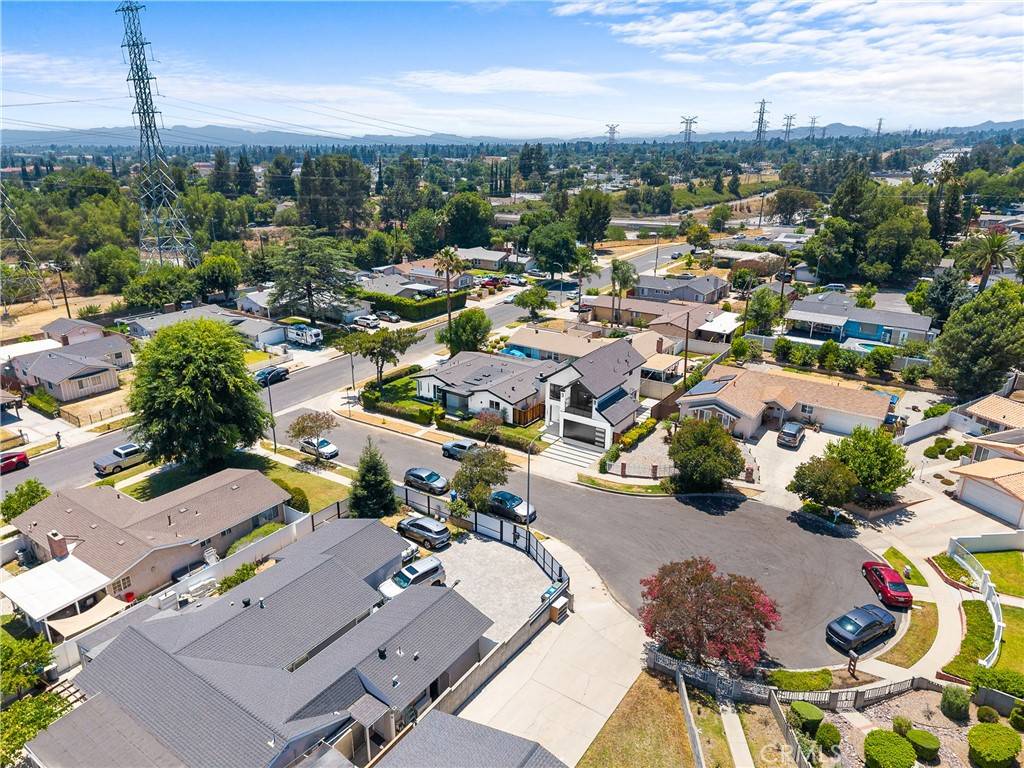 Granada Hills, CA 91344,16701 Kalisher