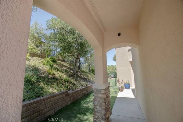 Valencia, CA 91381,26767 Via La Paz