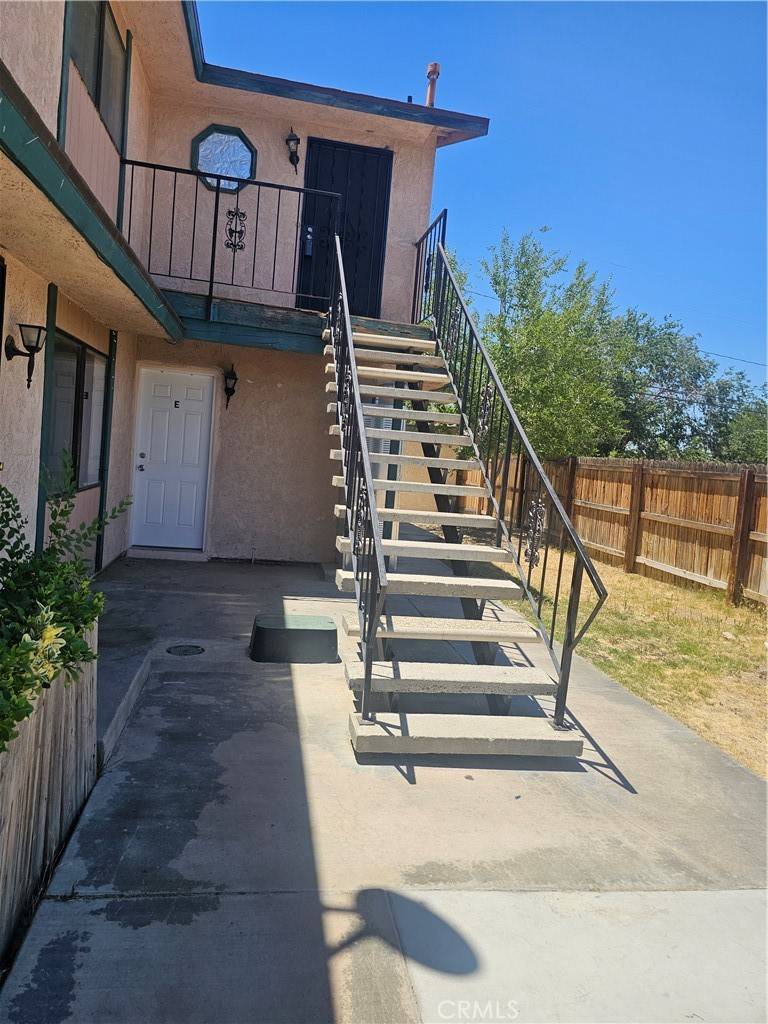 45419 10th ST W #D, Lancaster, CA 93534
