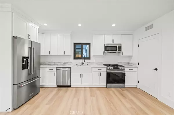 Granada Hills, CA 91344,16245 Chatsworth ST