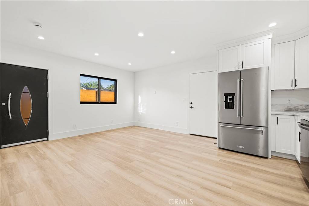 Granada Hills, CA 91344,16245 Chatsworth ST