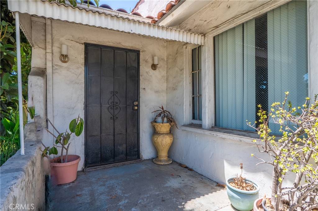 Walnut Park, CA 90255,2439 California ST