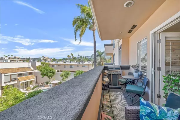 Encino, CA 91316,5224 Zelzah AVE #208