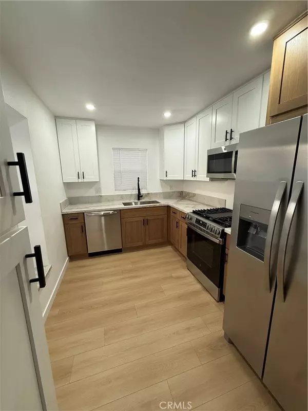 North Hollywood, CA 91601,5837 Vineland AVE