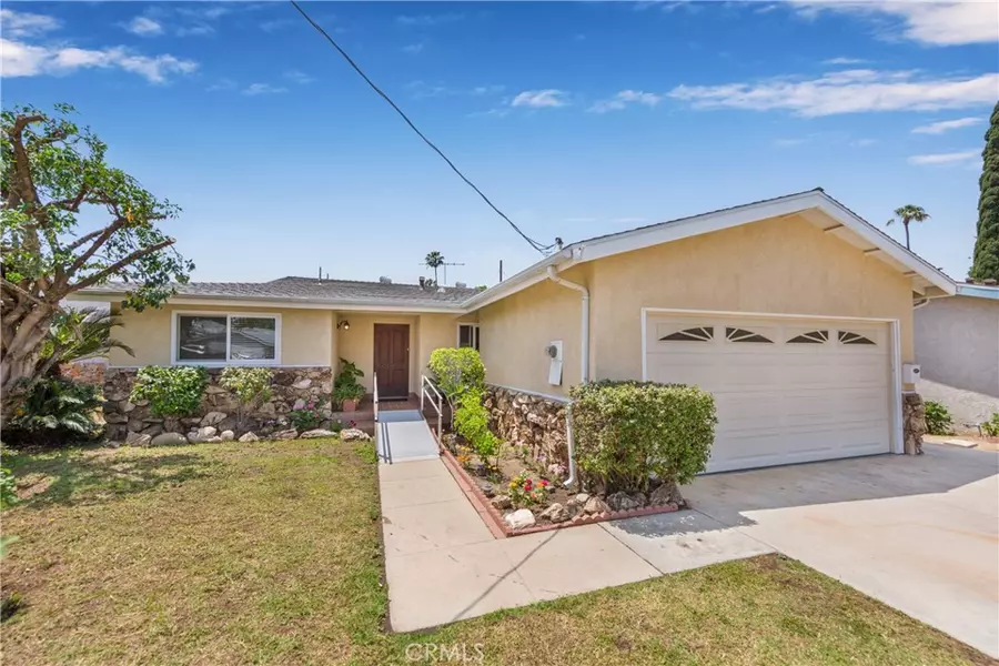 15354 Runnymede ST, Van Nuys, CA 91406