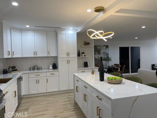 Winnetka, CA 91306,20406 Londelius ST