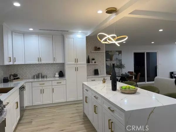 Winnetka, CA 91306,20406 Londelius ST