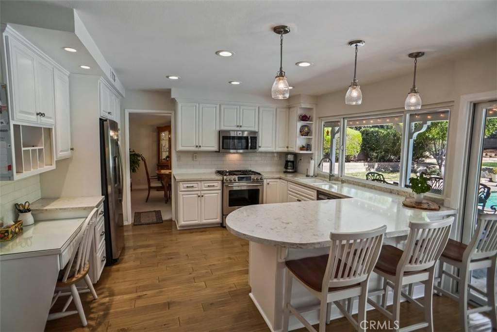 Newhall, CA 91321,23502 Highland Glen DR