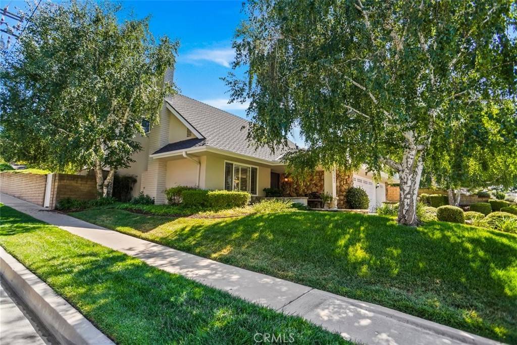 Newhall, CA 91321,23502 Highland Glen DR