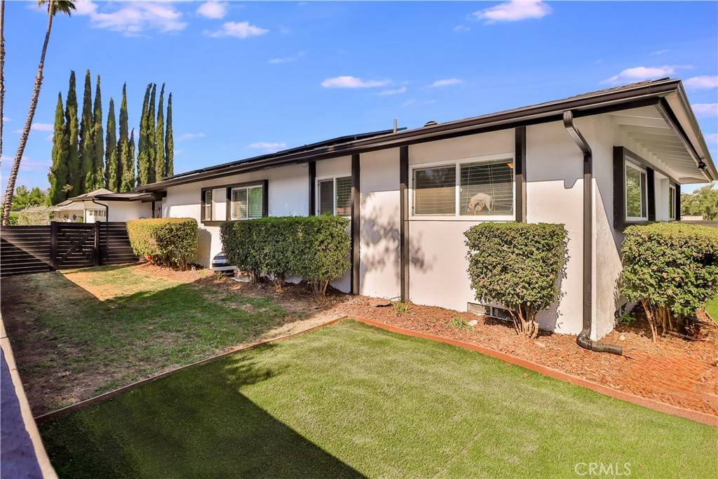 Woodland Hills, CA 91367,23861 Califa ST