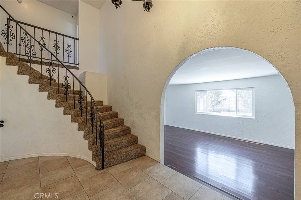Lancaster, CA 93536,42016 Silver Puffs DR