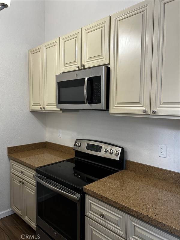South San Francisco, CA 94080,1 Appian Way ST #710-6