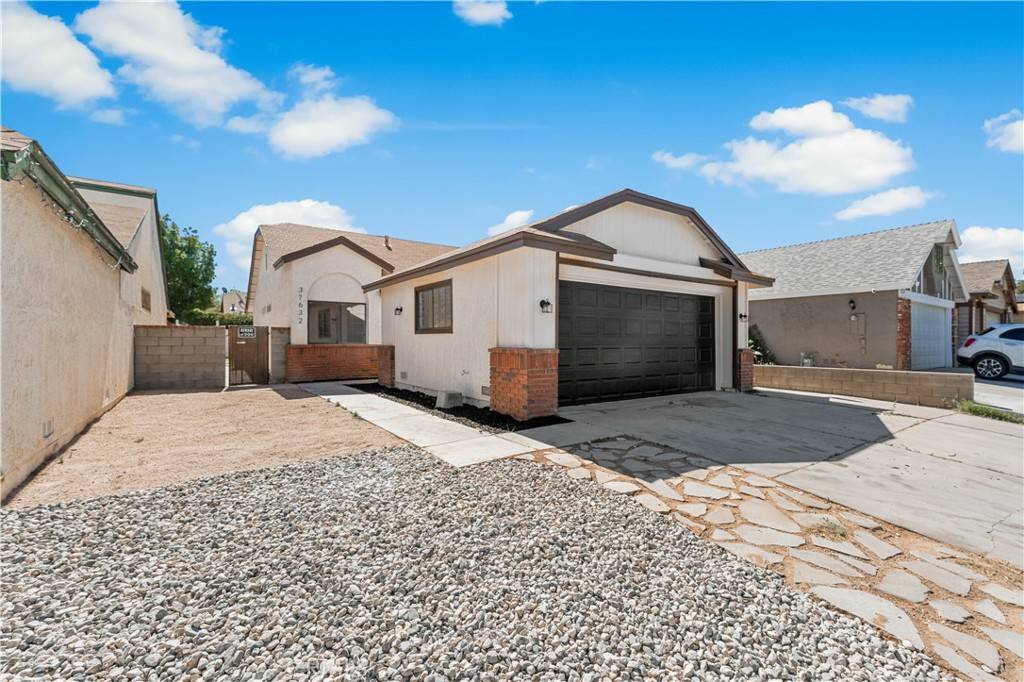 37632 15th ST E, Palmdale, CA 93550