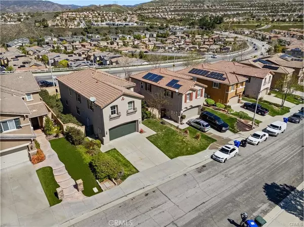 Saugus, CA 91350,20027 Christopher LN