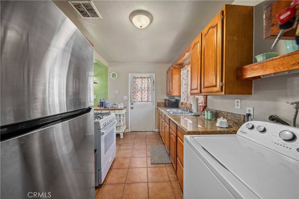 Palmdale, CA 93551,38853 Mesquite RD