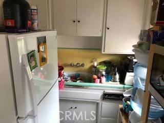 South Gate, CA 90280,9611 Mallison AVE